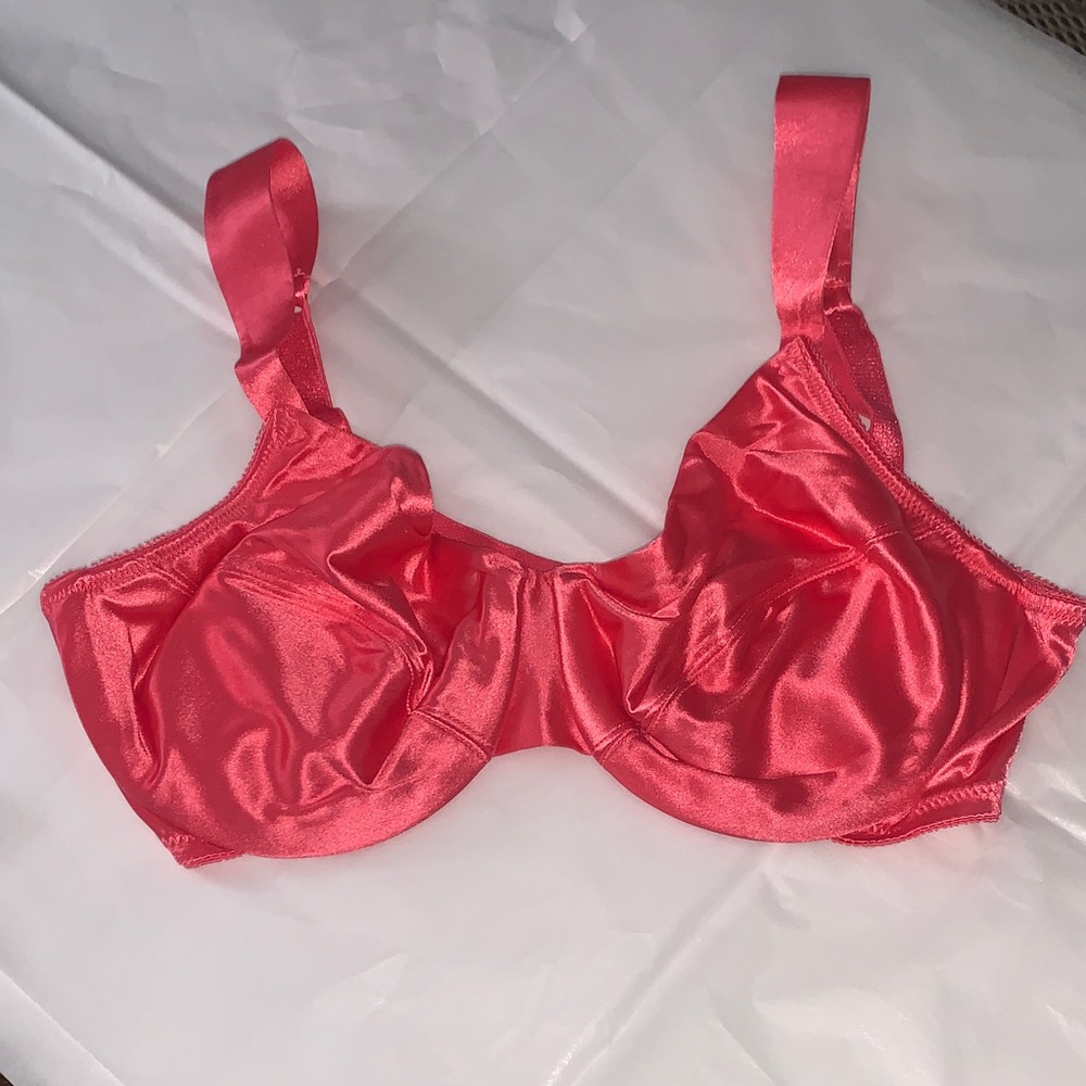 Victoria's Secret Glossy Melon Bra